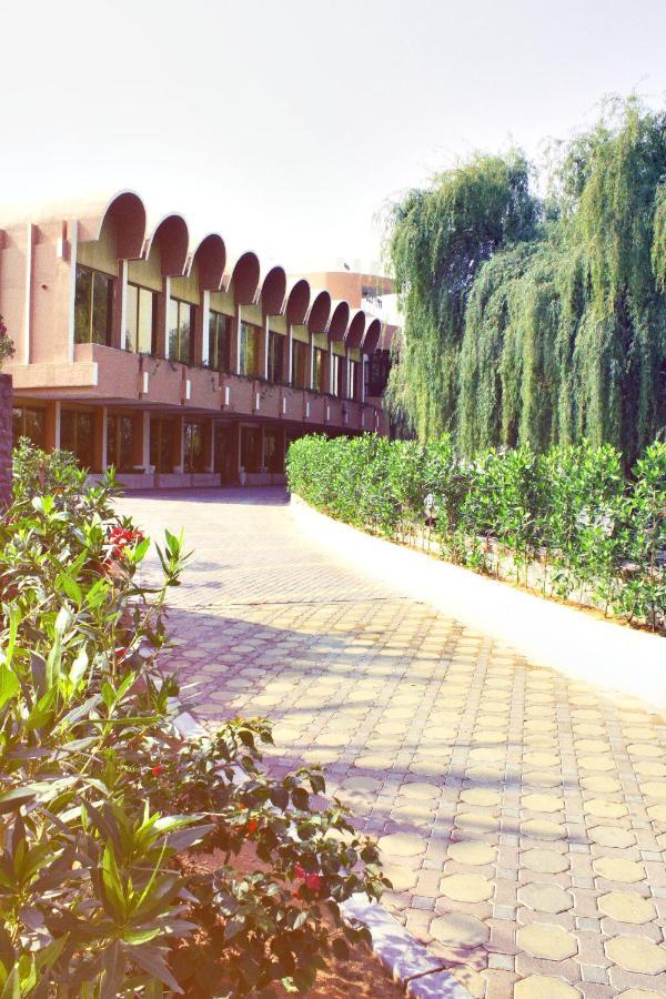 One To One Hotel & Resort Ain Al Faida El Ayn Dış mekan fotoğraf